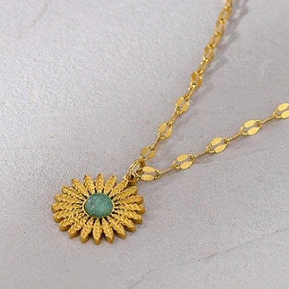 New 18K Gold Plated Sunflower Natural Stone Necklace - Picture 5 of 7